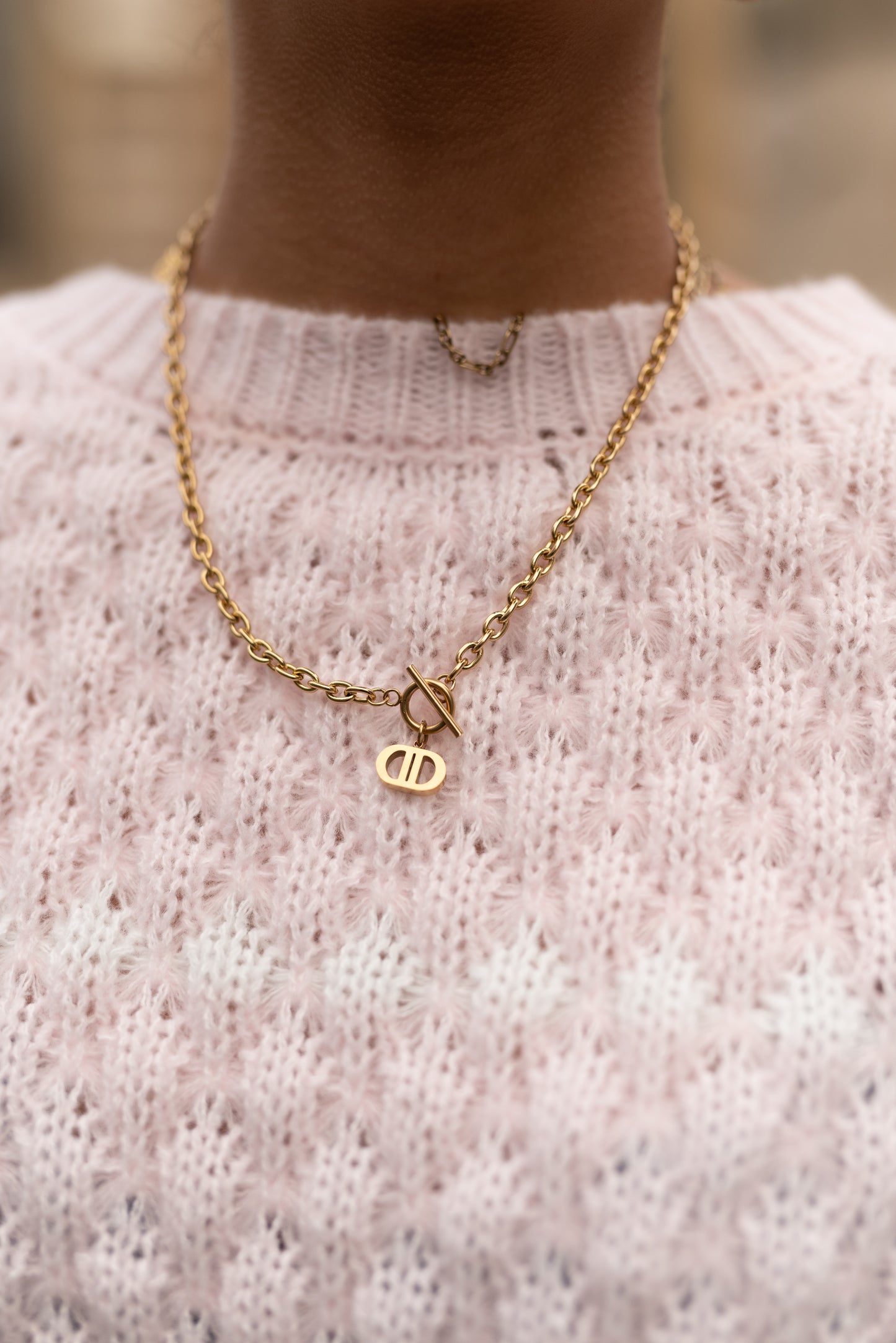 Dio necklace