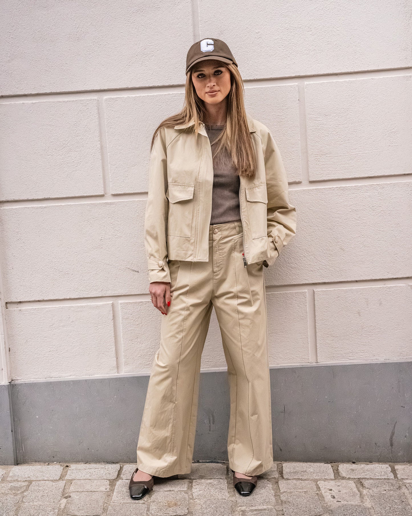 Beige jeans