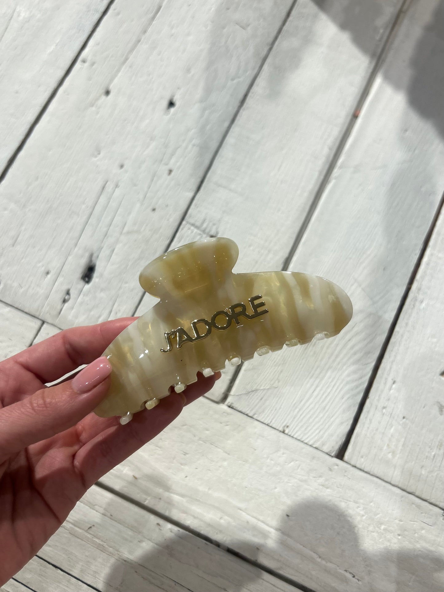 J’adore hairclip beige medium