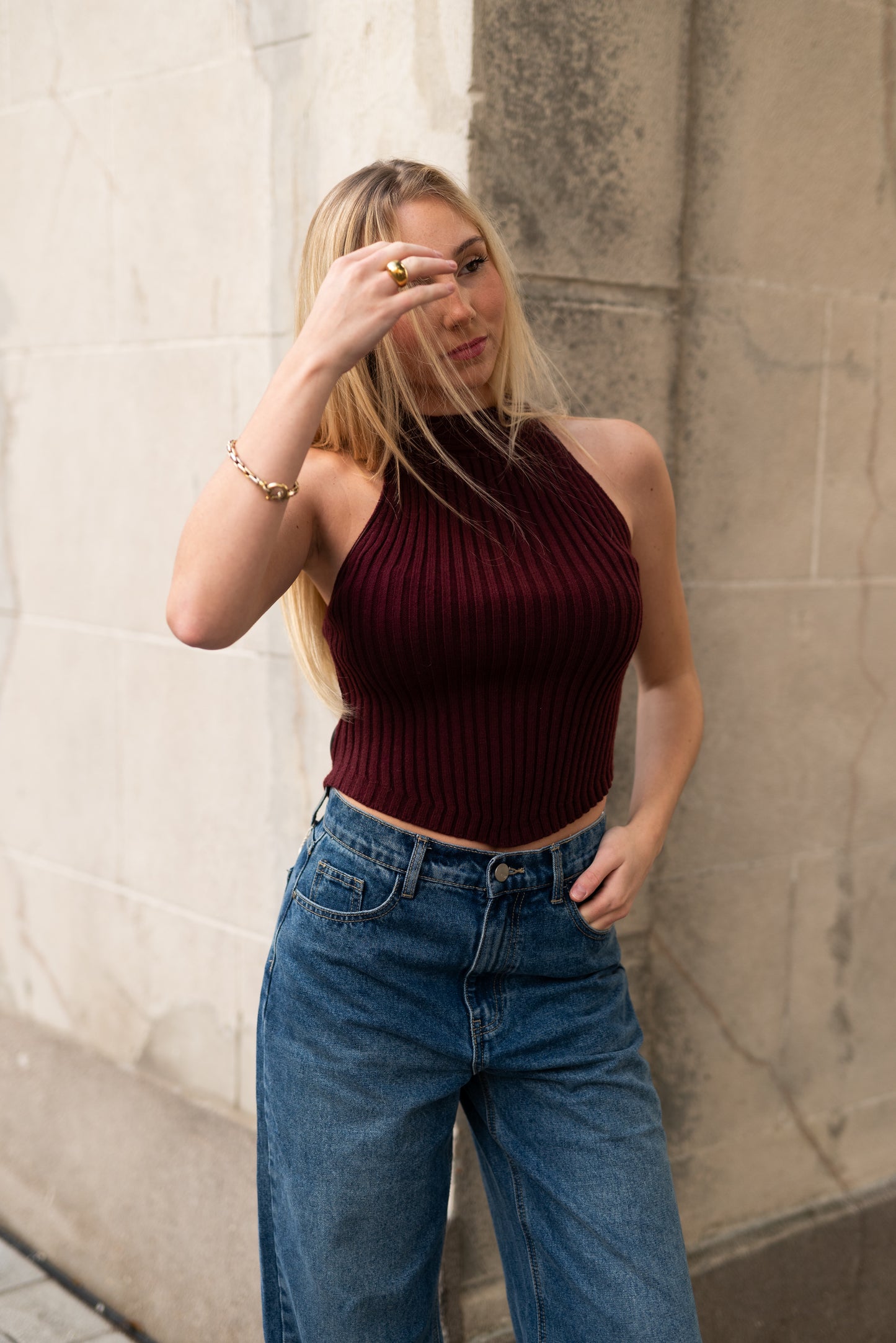 Knitted top different color