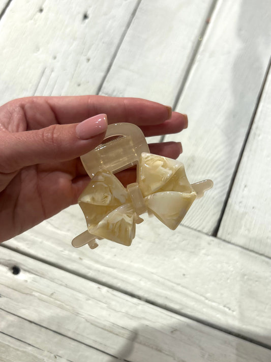 Bow hairclip ecru small