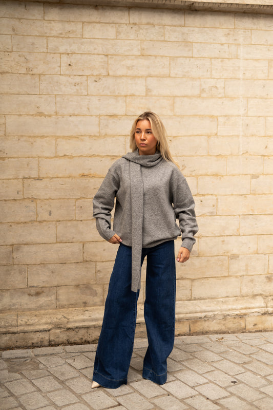 Huda sweater