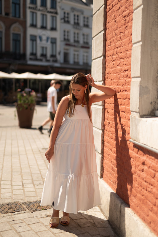 White picknick dress