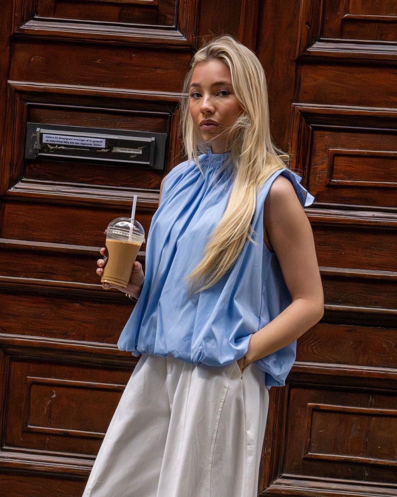 Open back top blauw