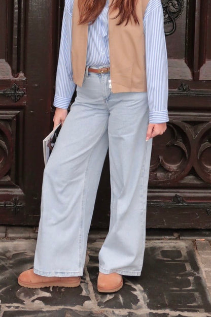 Wide leg jeans