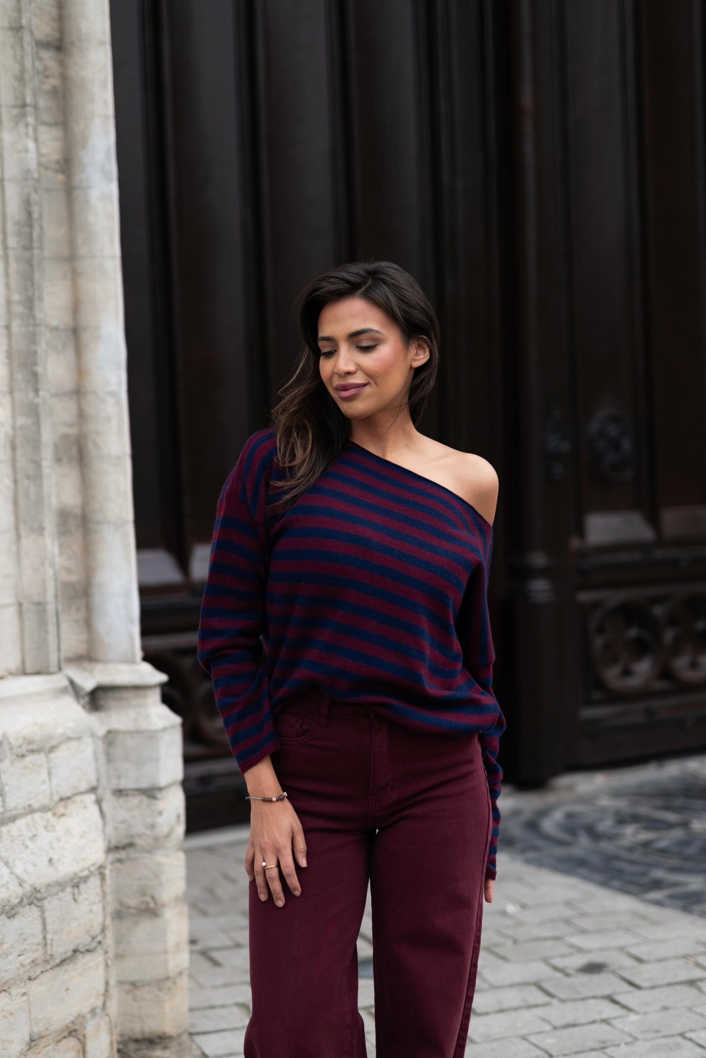 Off shoulder pull navy/bordeaux
