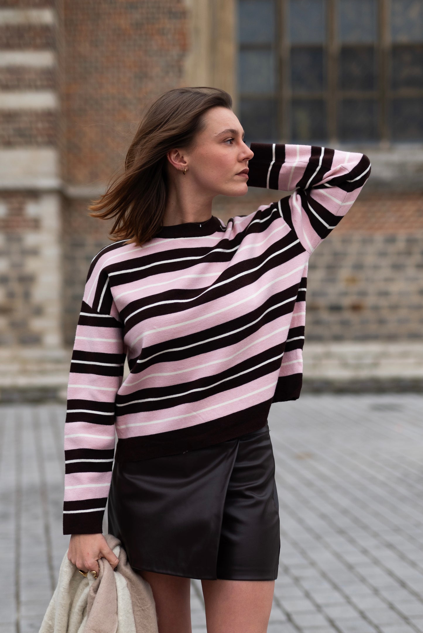 Striped pull